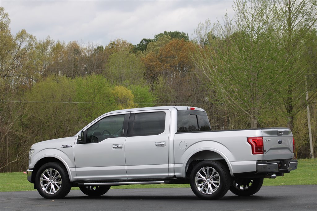 2015 Ford F150 Lariat photo