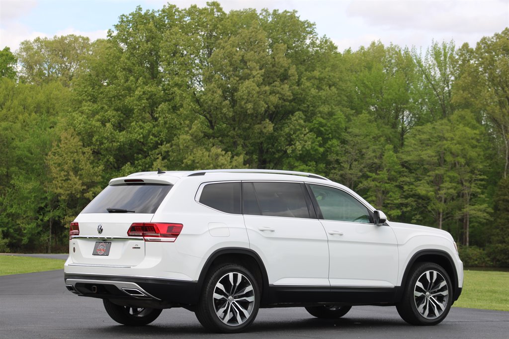 2019 Volkswagen Atlas SEL Premium photo