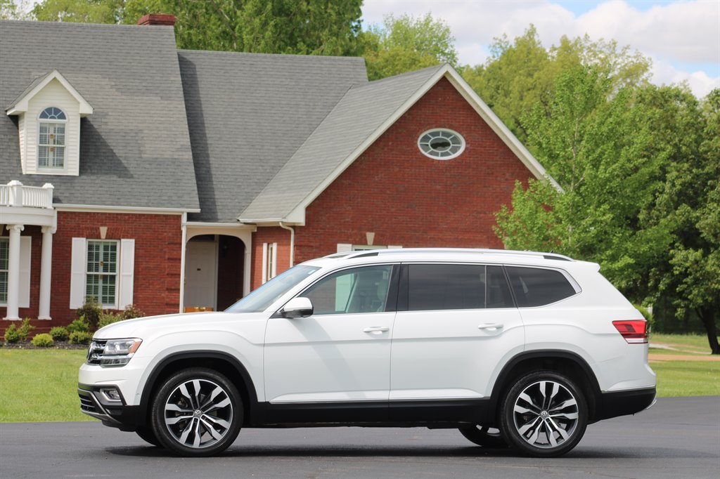 2019 Volkswagen Atlas SEL Premium photo