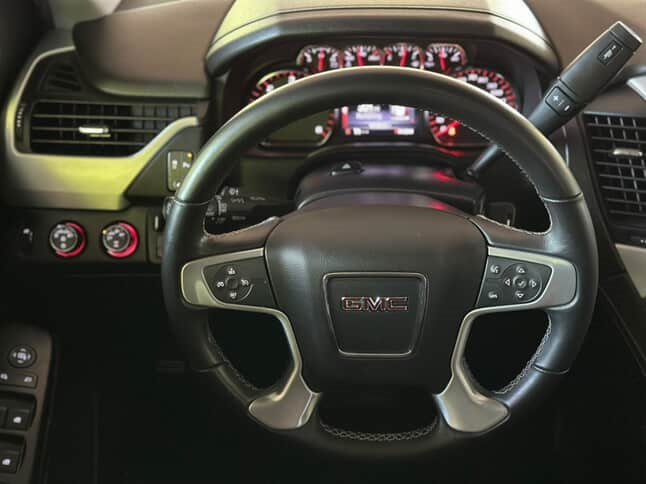 2016 GMC Yukon XL 1500 SLE photo