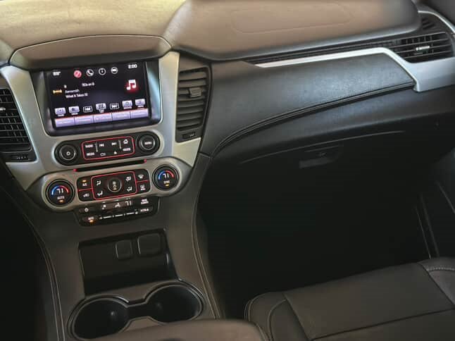 2016 GMC Yukon XL 1500 SLE photo
