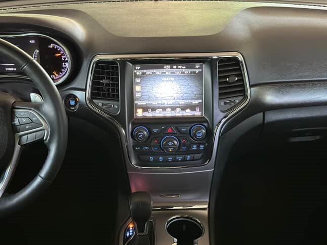 2017 Jeep Grand Cherokee Altitude  photo