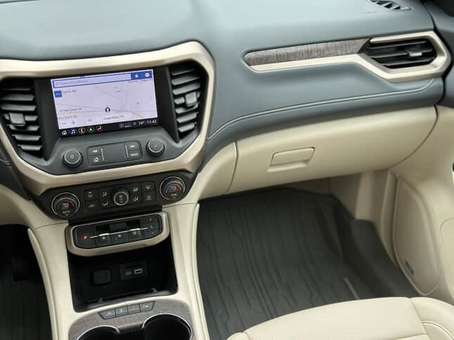 2022 GMC Acadia Denali photo