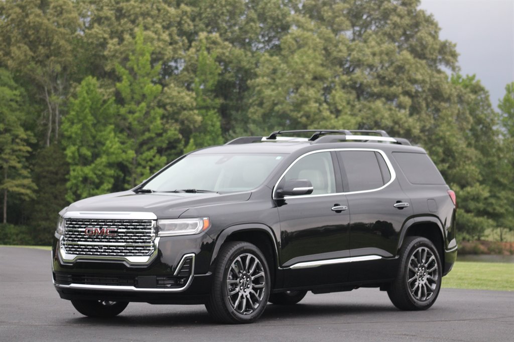 2022 GMC Acadia Denali photo