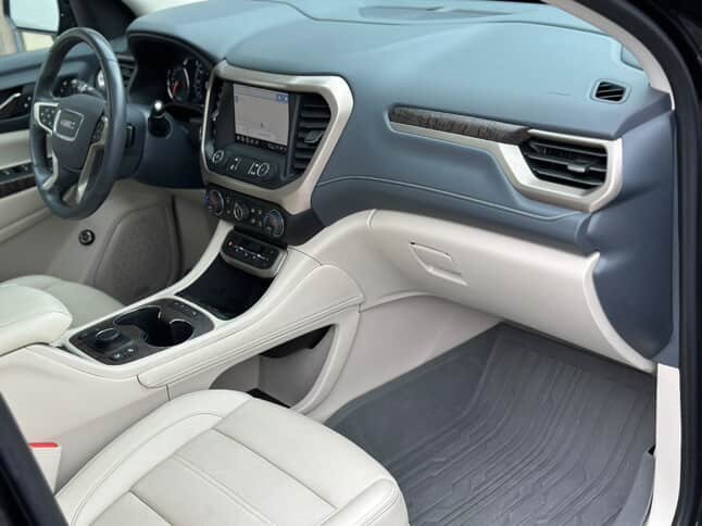 2022 GMC Acadia Denali photo
