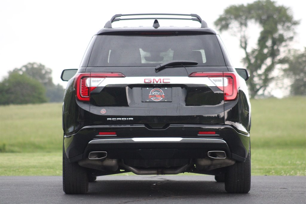 2022 GMC Acadia Denali photo