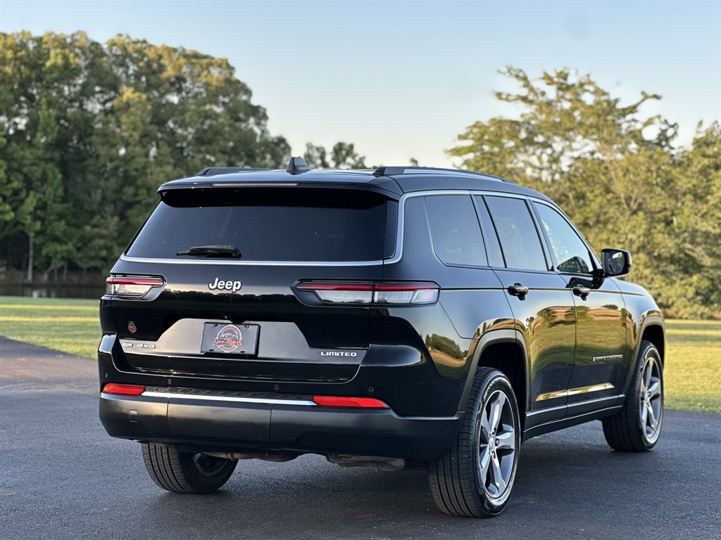2021 Jeep Cherokee - $31,995
