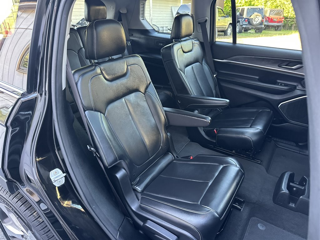 2021 Jeep Cherokee - $31,995