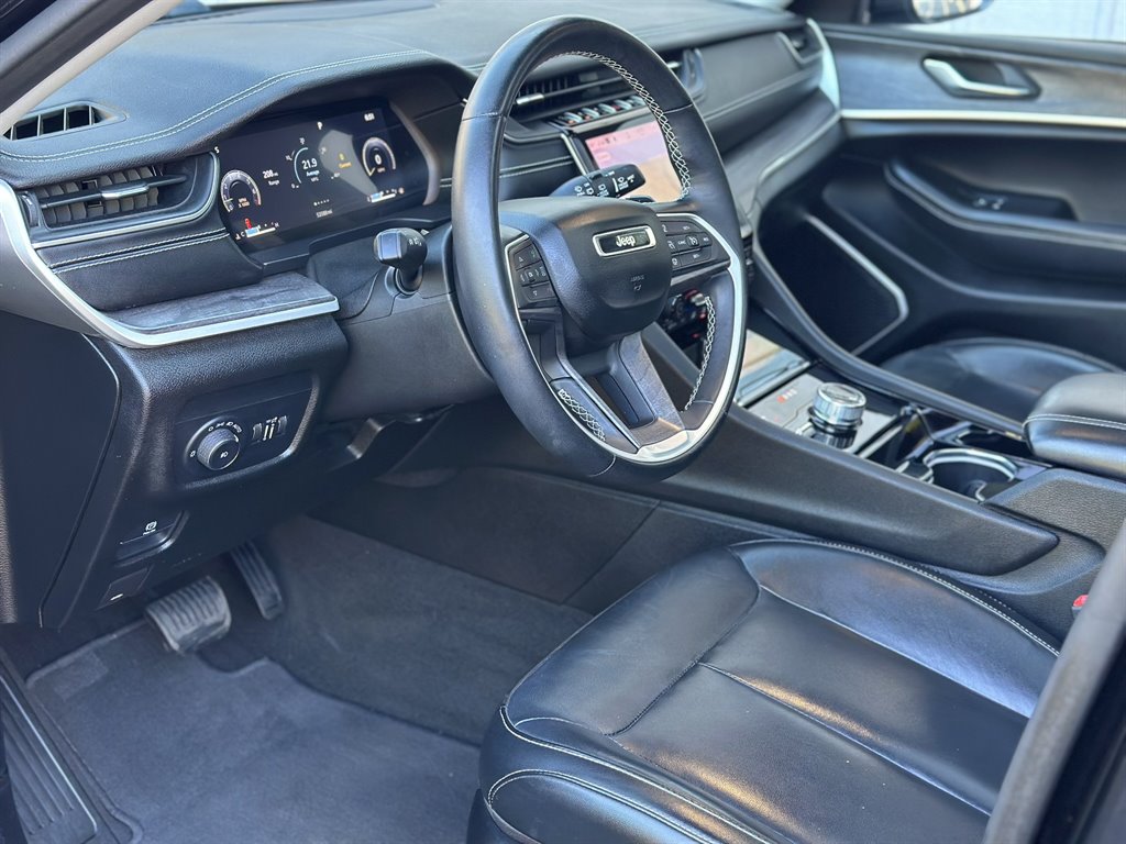 2021 Jeep Cherokee - $31,995