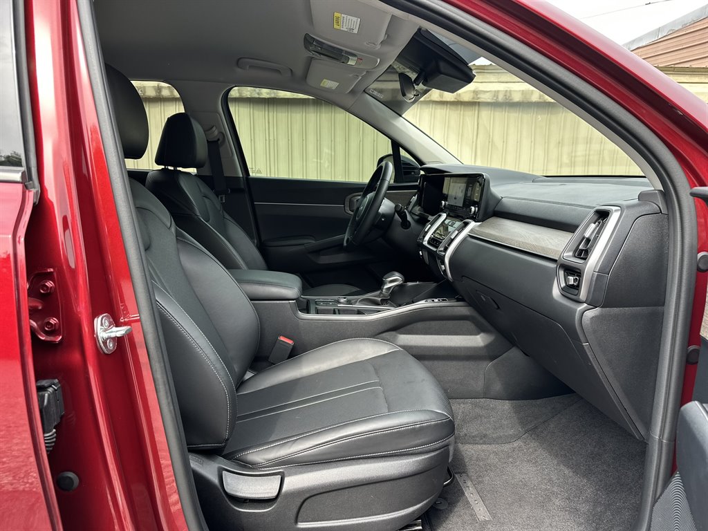 2023 Kia Sorento - $29,995