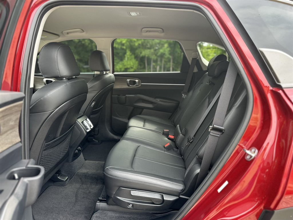 2023 Kia Sorento - $29,995