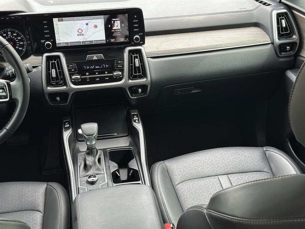 2023 Kia Sorento - $29,995