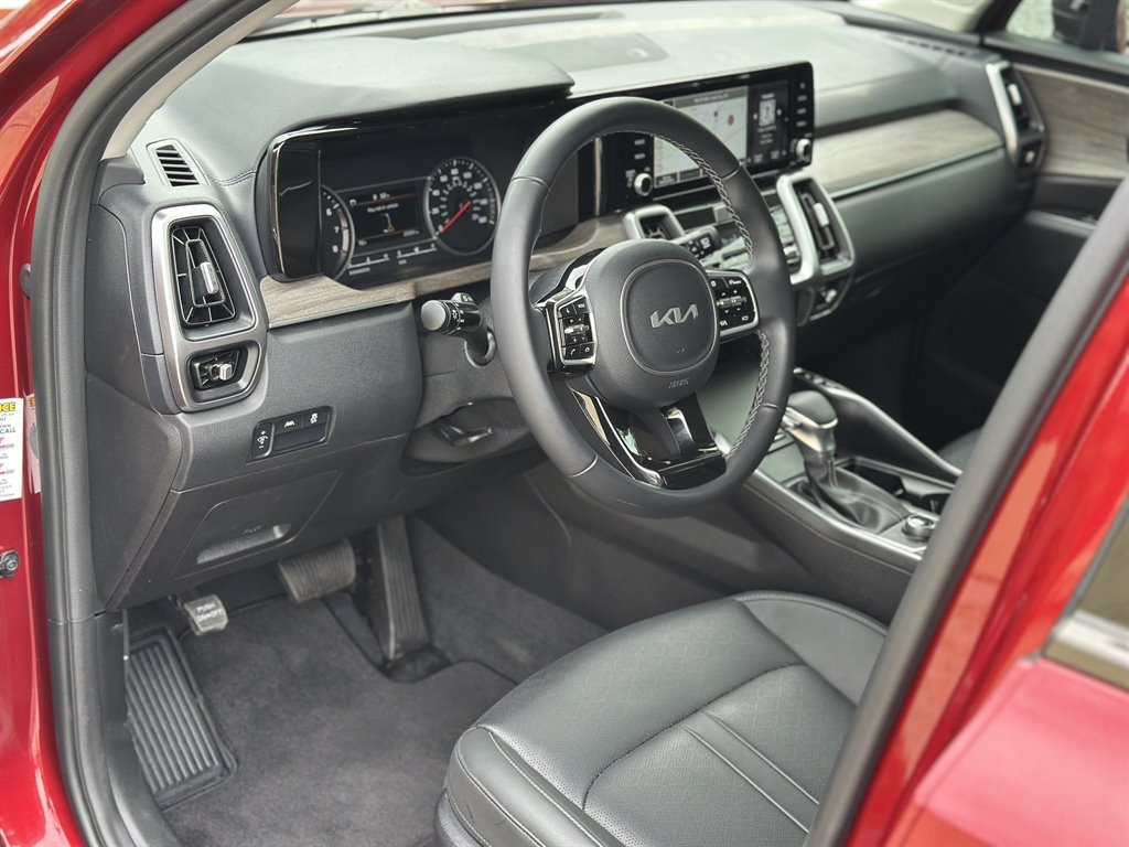 2023 Kia Sorento - $29,995