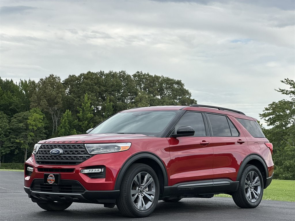 2022 Ford Explorer - $29,995
