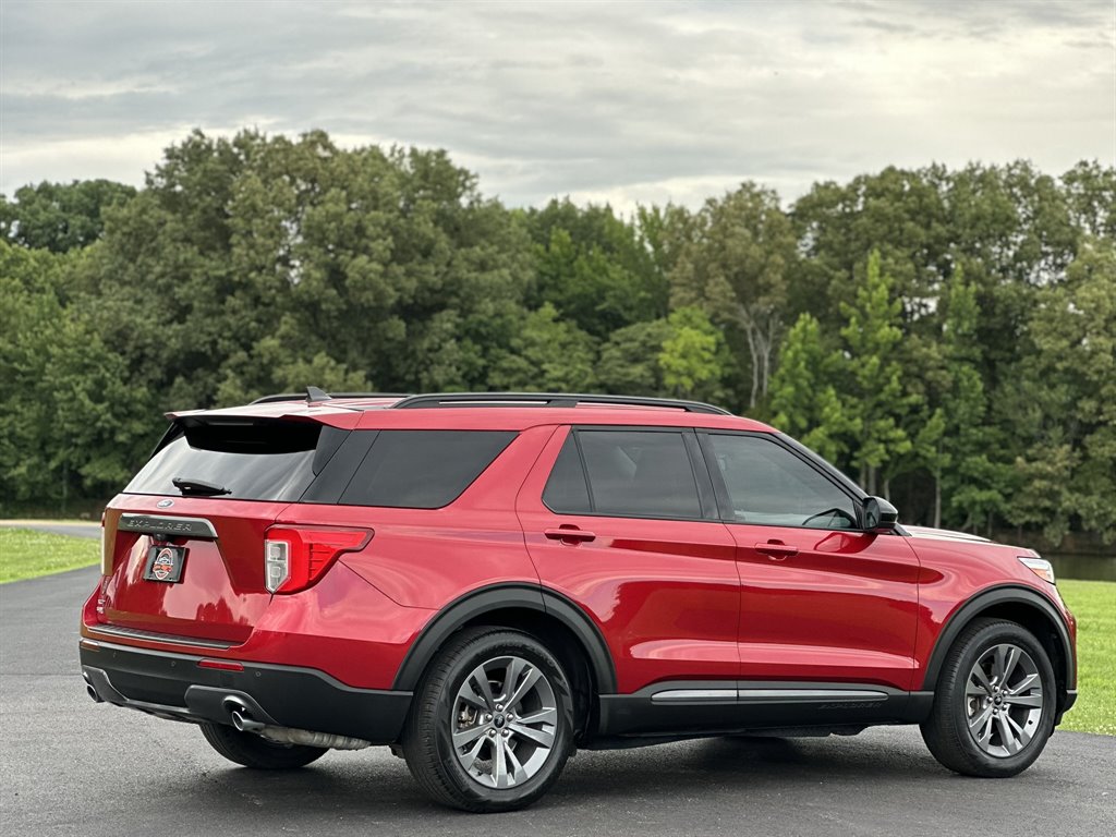 2022 Ford Explorer - $29,995