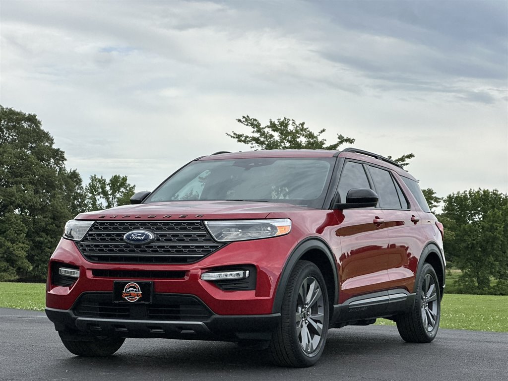 2022 Ford Explorer - $29,995