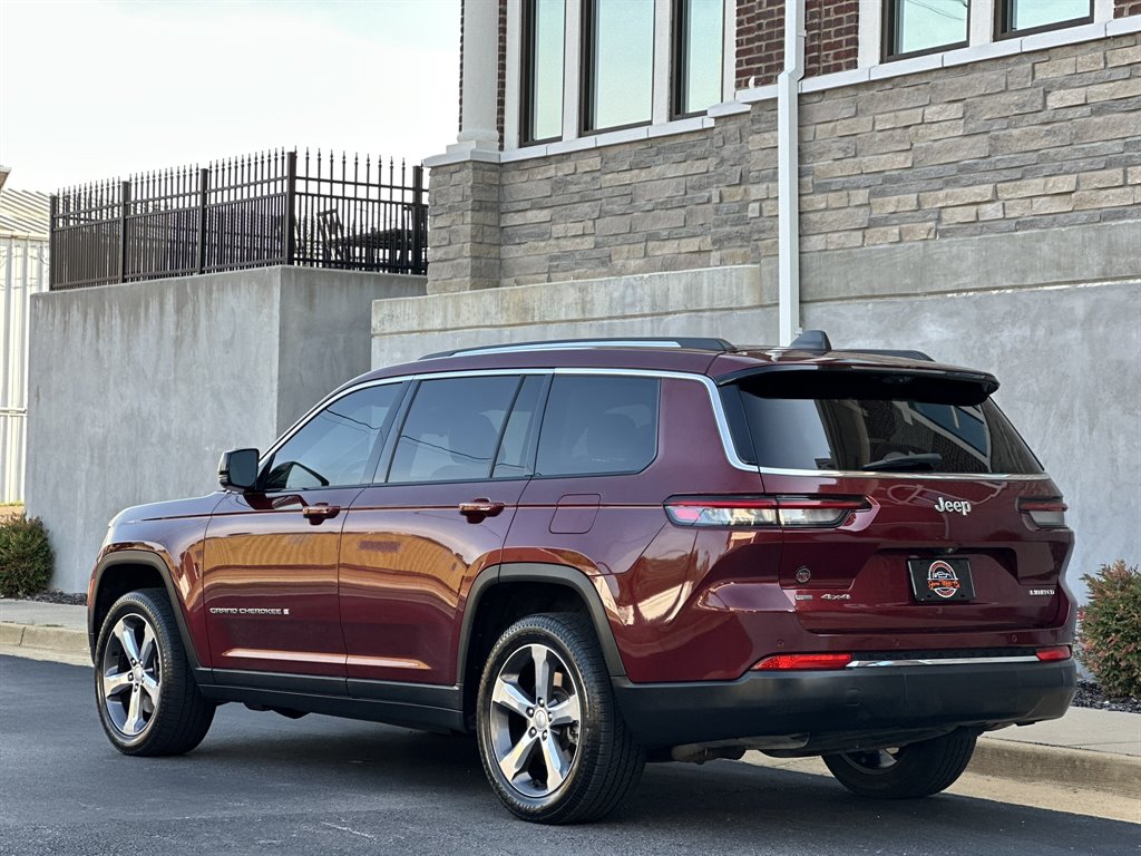 2021 Jeep Cherokee - $28,995