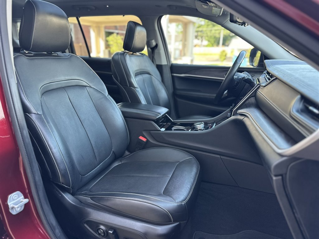 2021 Jeep Cherokee - $28,995