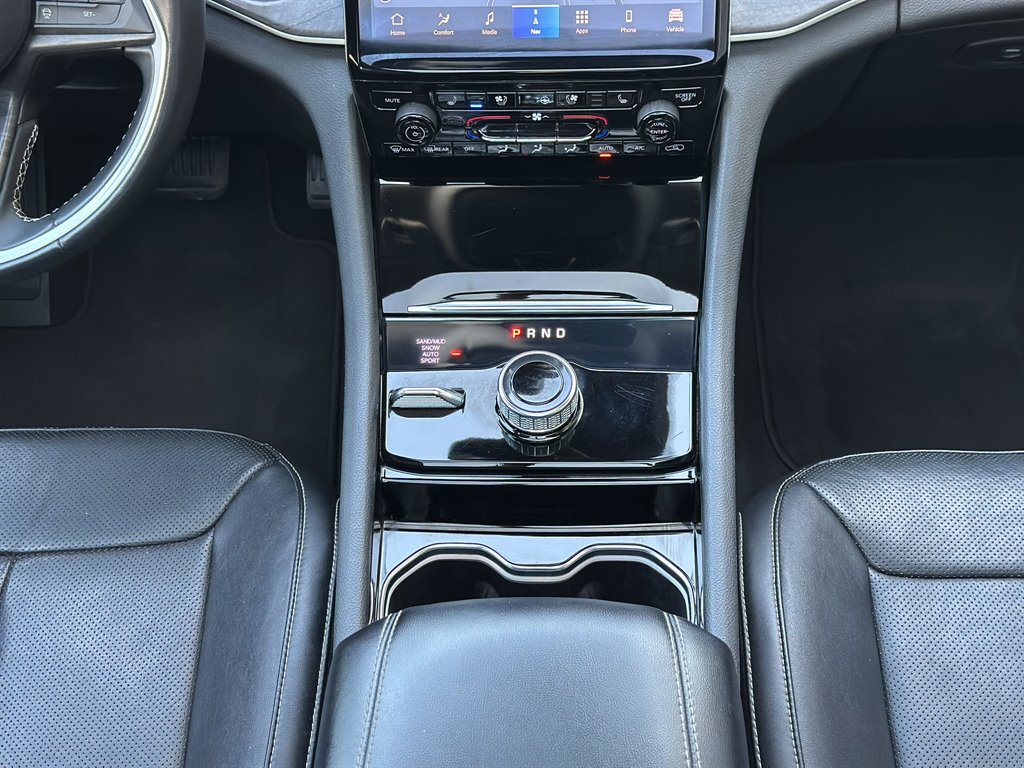 2021 Jeep Cherokee - $28,995