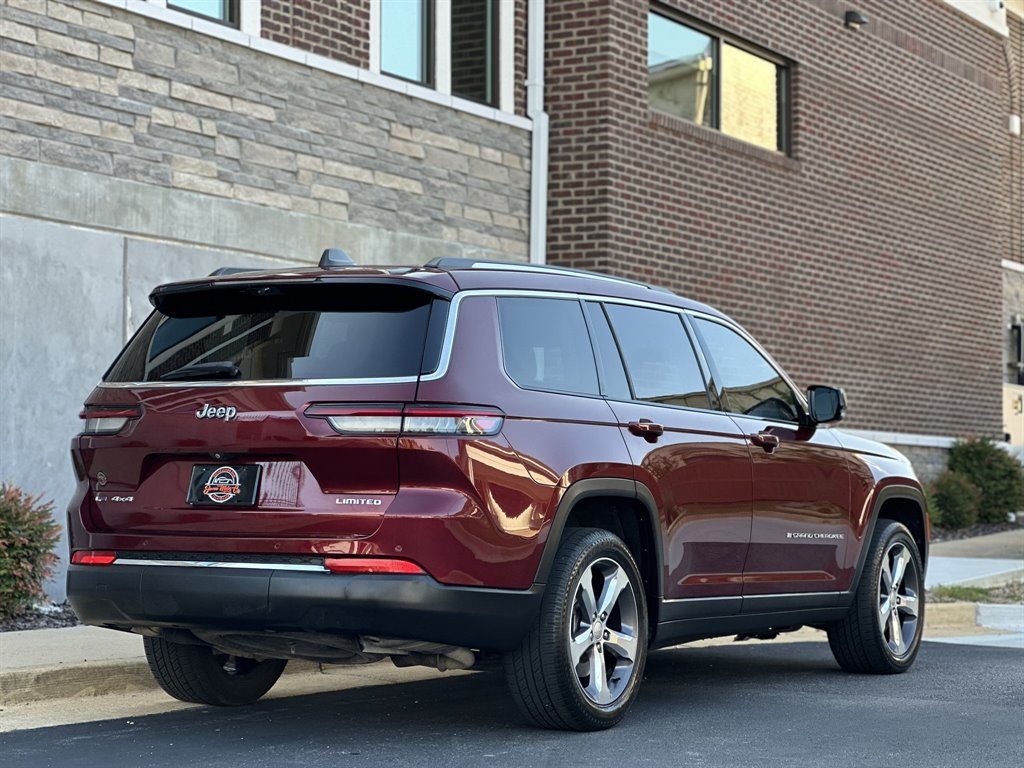 2021 Jeep Cherokee - $28,995