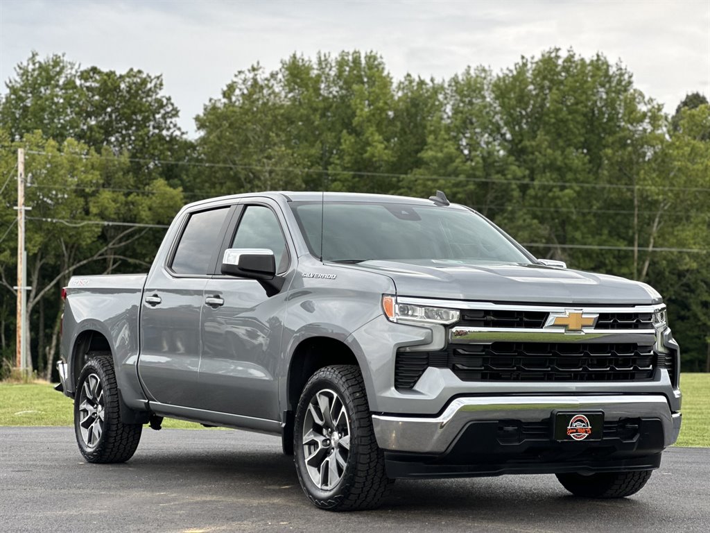 2024 Chevrolet Silverado 1500 - $37,995