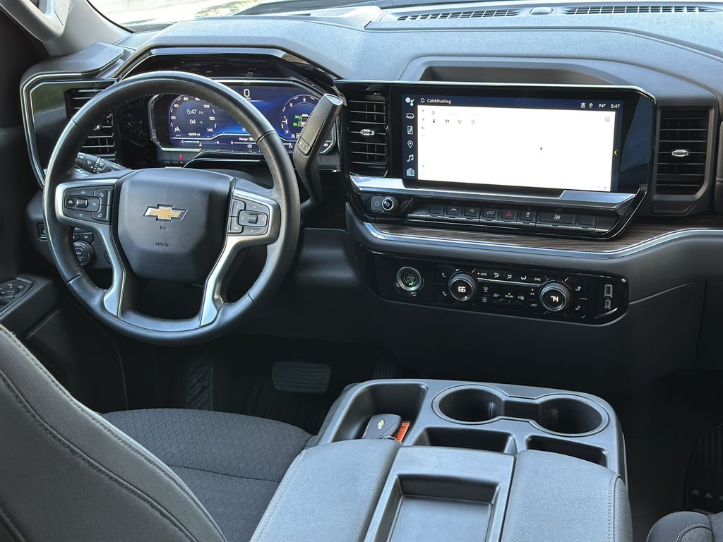 2024 Chevrolet Silverado 1500 - $37,995