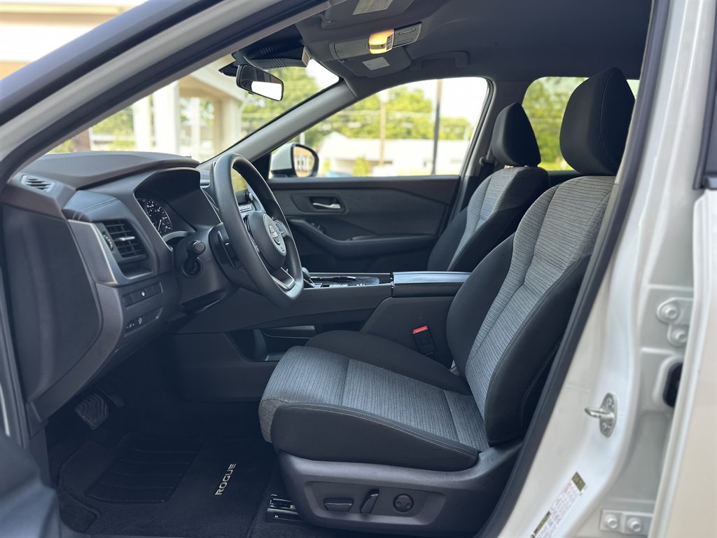 2023 Nissan Rogue - $22,995