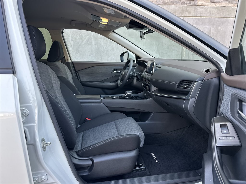 2023 Nissan Rogue - $22,995