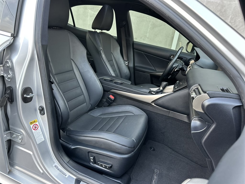 2015 Lexus IS - $17,995