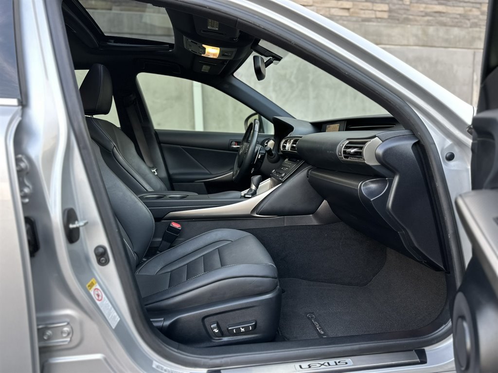 2015 Lexus IS - $17,995