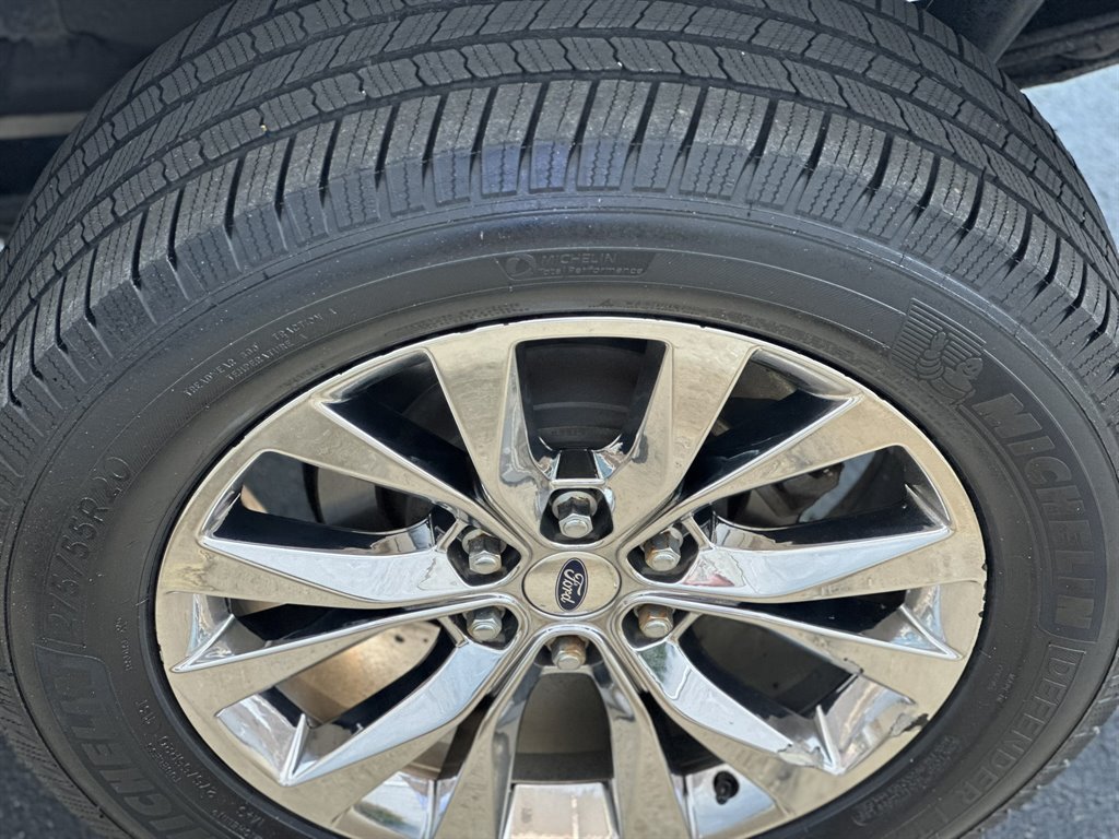 2017 Ford F-150 - $21,995