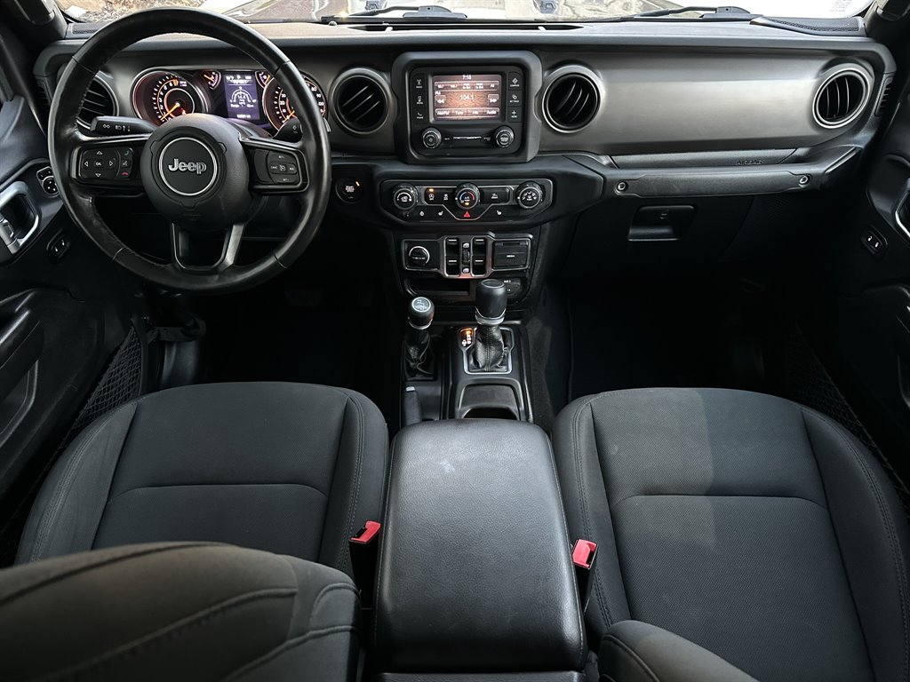 2020 Jeep Gladiator - $25,995