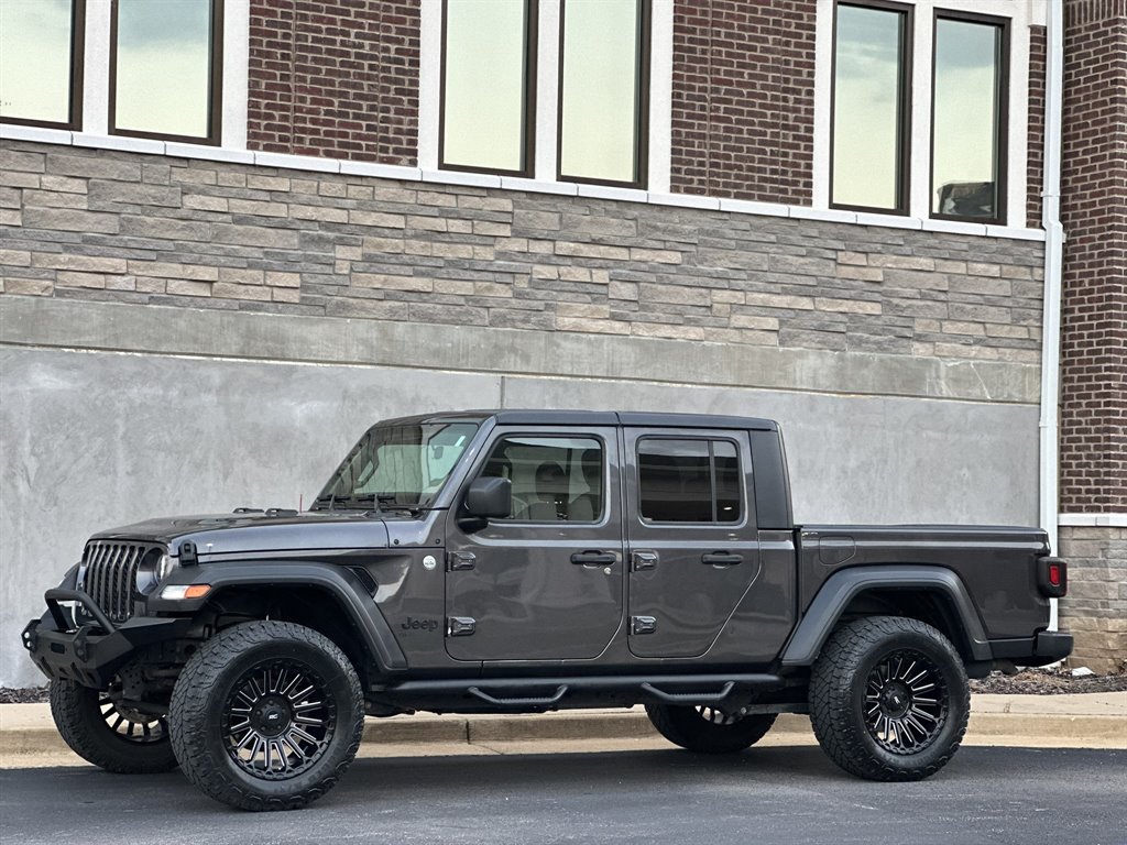 2020 Jeep Gladiator - $25,995
