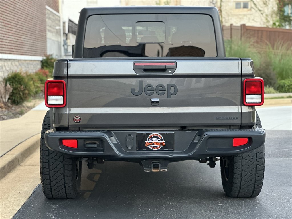 2020 Jeep Gladiator - $25,995