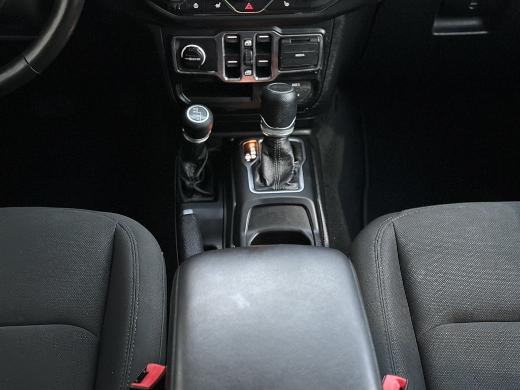 2020 Jeep Gladiator - $25,995