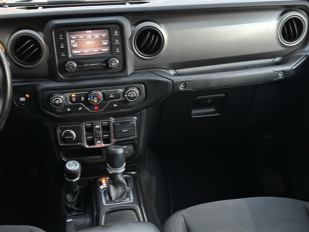 2020 Jeep Gladiator - $25,995