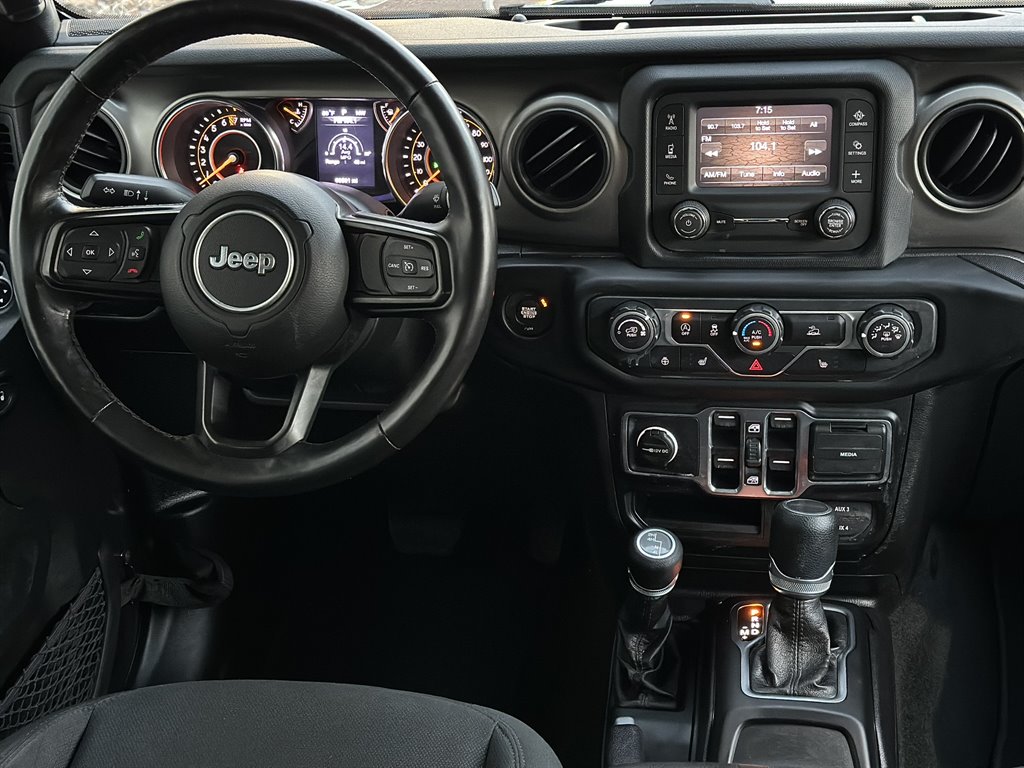 2020 Jeep Gladiator - $25,995