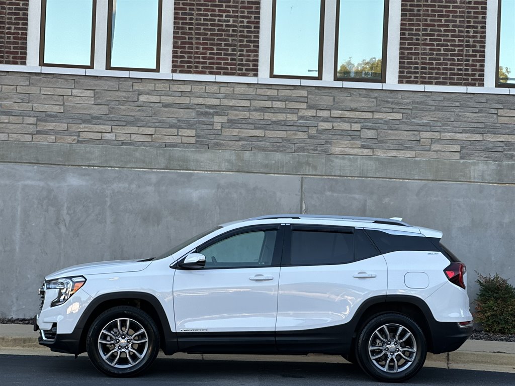 2024 GMC Terrain - $27,995