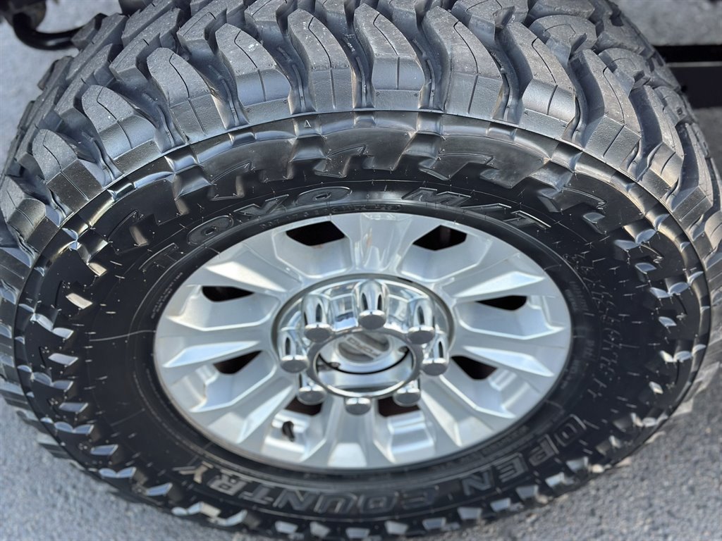 2022 Ford F-250 - $39,995