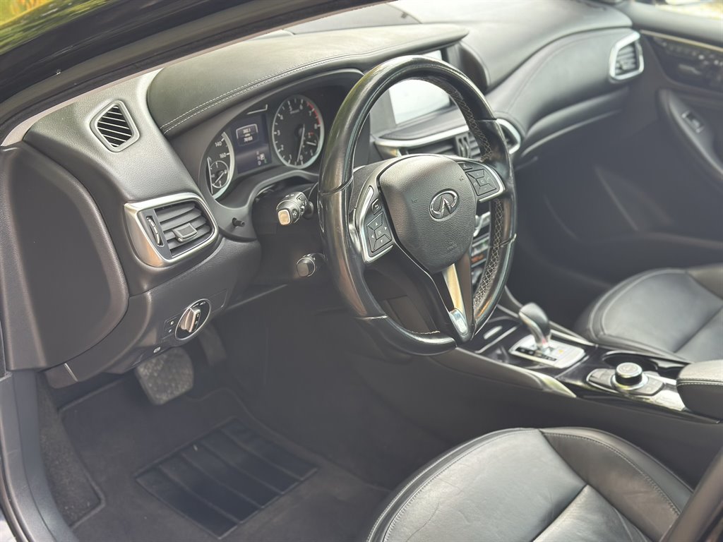 2017 INFINITI QX30 - $13,995