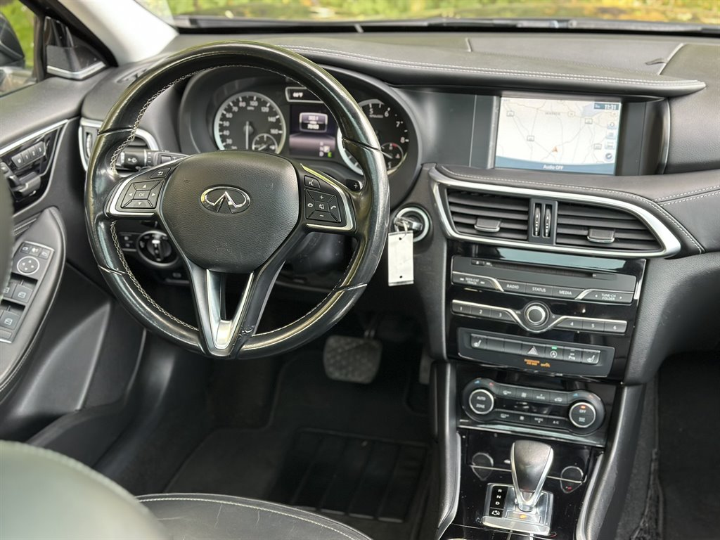 2017 INFINITI QX30 - $13,995