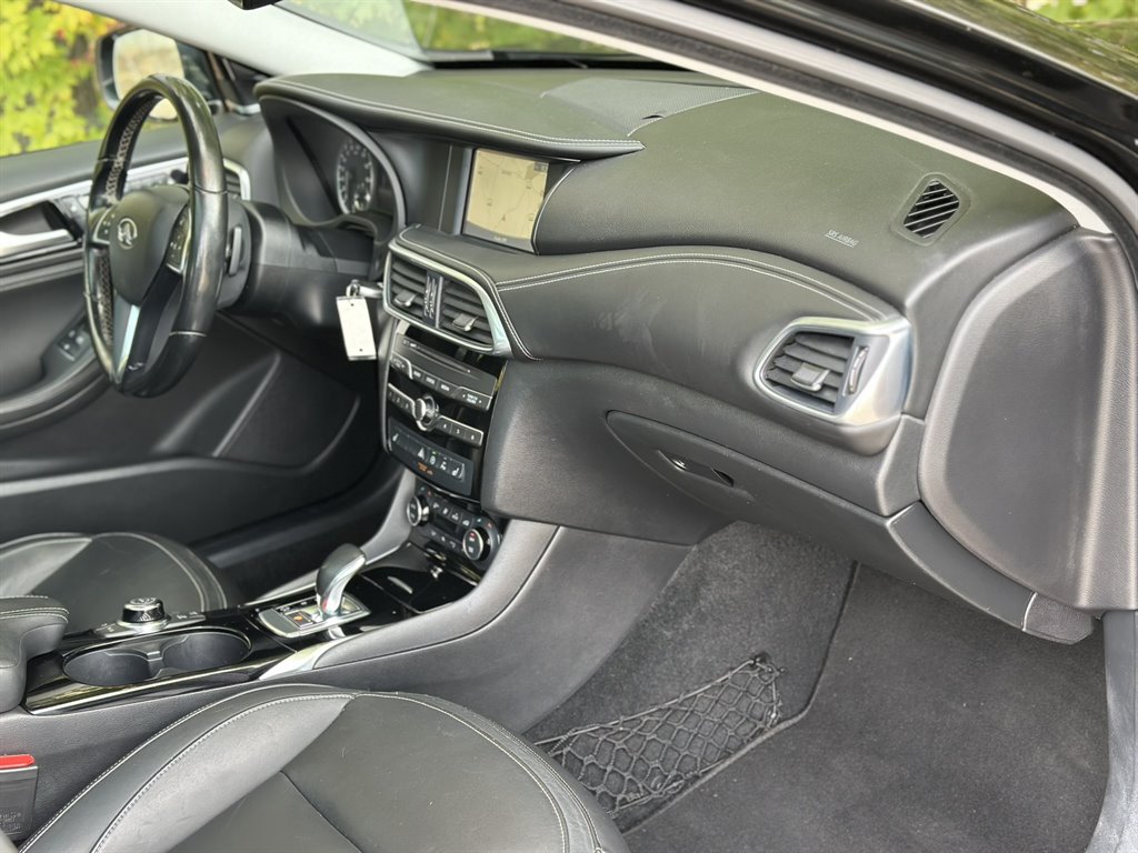 2017 INFINITI QX30 - $13,995