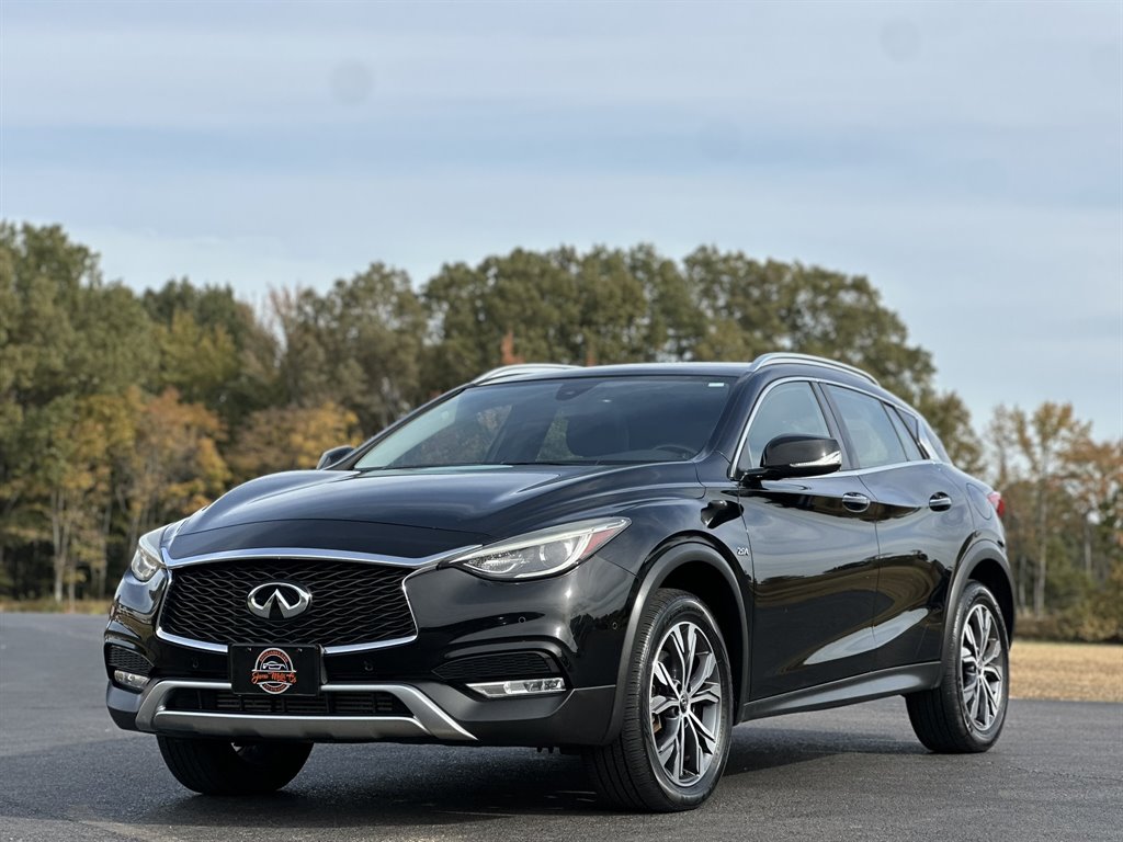 2017 INFINITI QX30 - $13,995