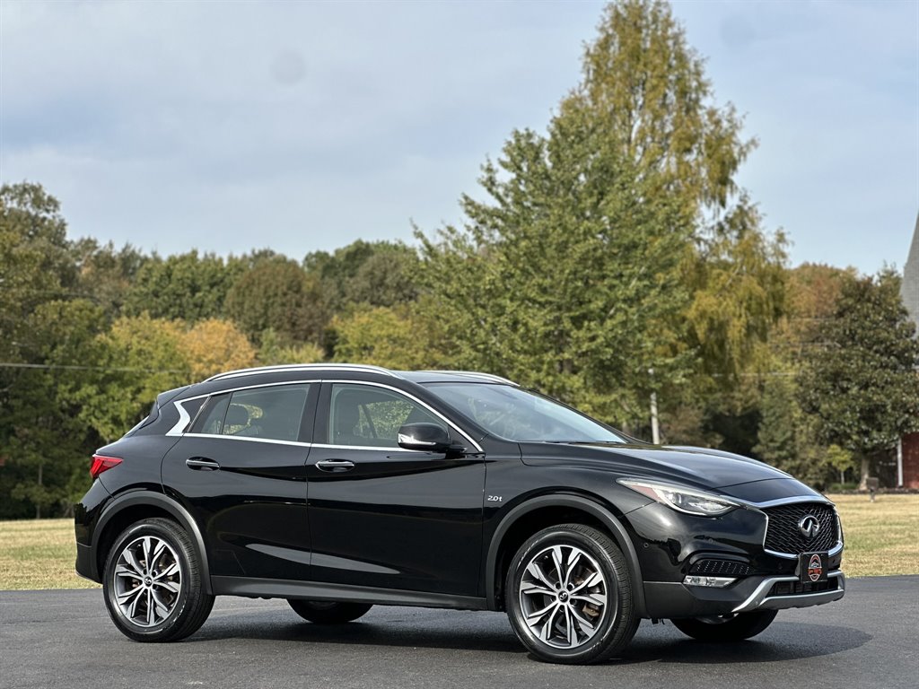 2017 INFINITI QX30 - $13,995