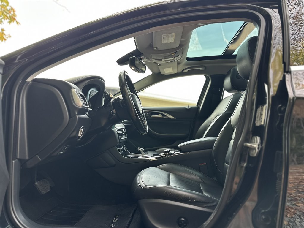 2017 INFINITI QX30 - $13,995