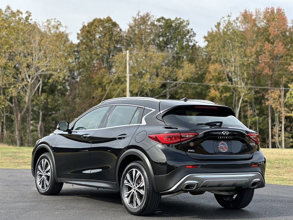2017 INFINITI QX30 - $13,995