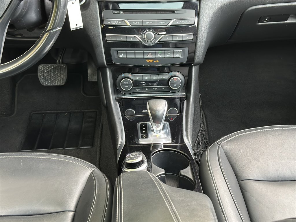 2017 INFINITI QX30 - $13,995