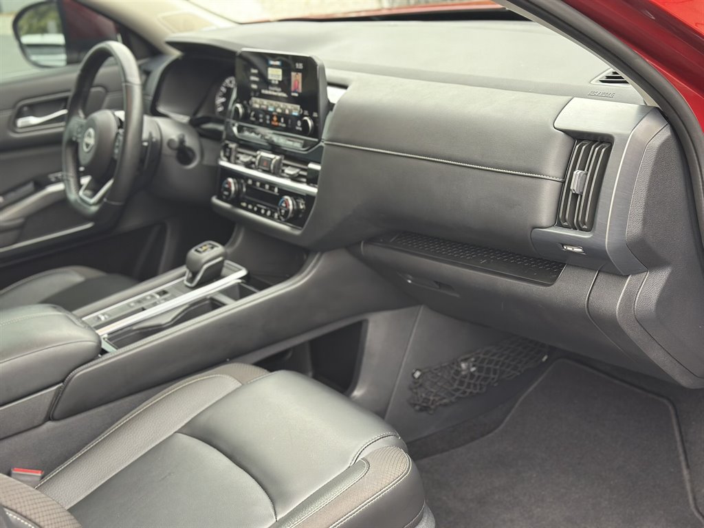 2025 Nissan Pathfinder - $34,995