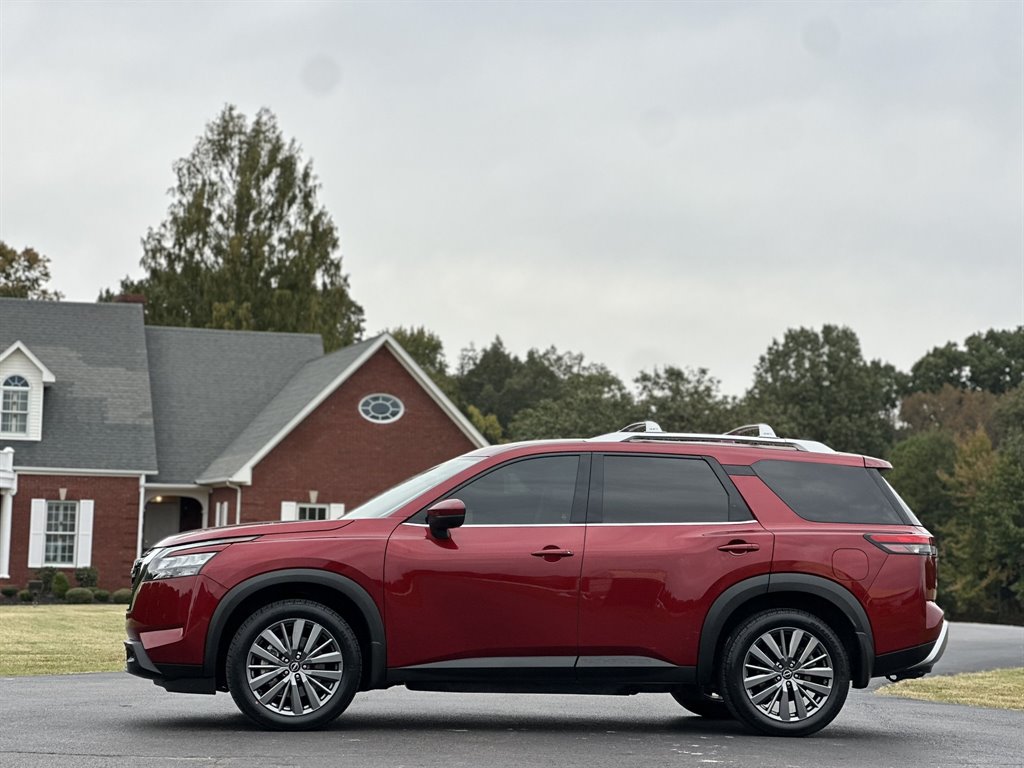 2025 Nissan Pathfinder - $34,995