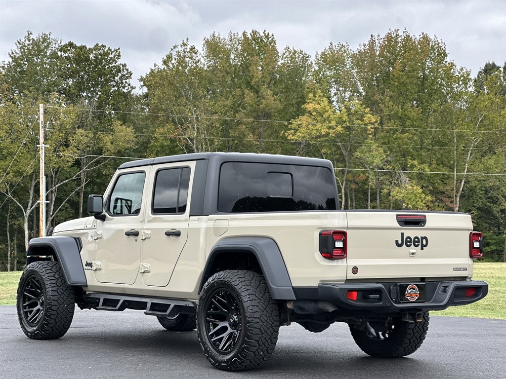 2020 Jeep Gladiator - $27,995